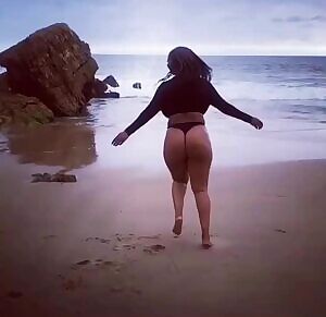 Thick with a twirl 😋🍖