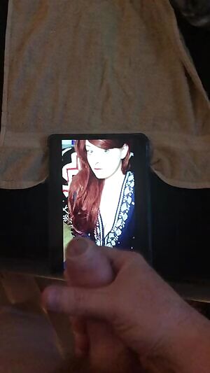 Haven’t tributed in a while... mini session for this redhead cutie