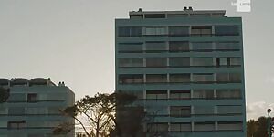 Juliette Petiot shower plot in Pour Sarah