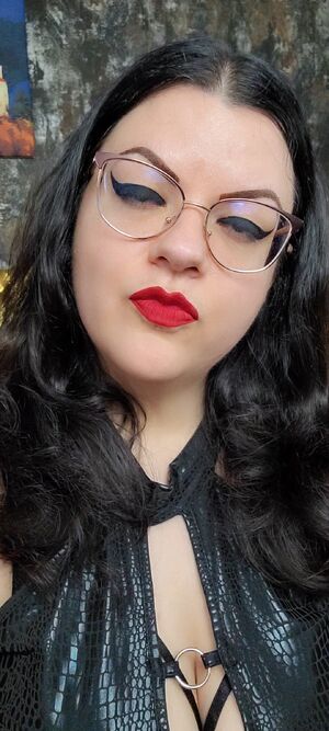 Softdom Camgirl Femdom LoyalFans Mistress