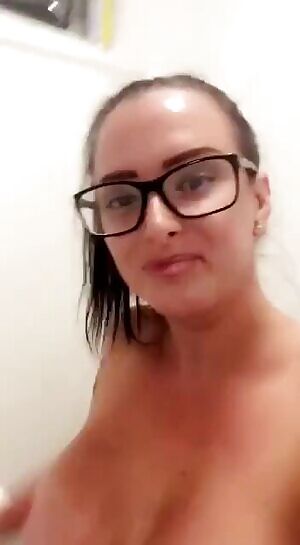 Hey boyss.. would you help me out and fuck me good and hard? Upvote if you would!!.. SC: chx69x