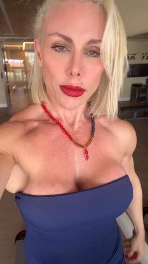 Muscle Mommies Muscles Muscular Girl