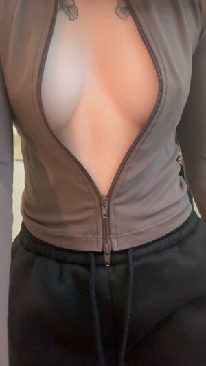 Is this a good outfit to wear?