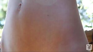 Lauren Ash picnic time