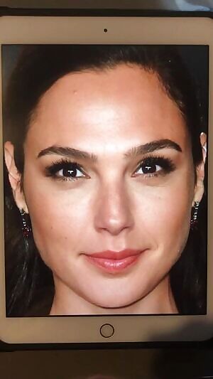 Cumming on the ever sexy Gal Gadot