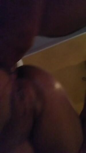 First time trying anal, she couldn't take it!