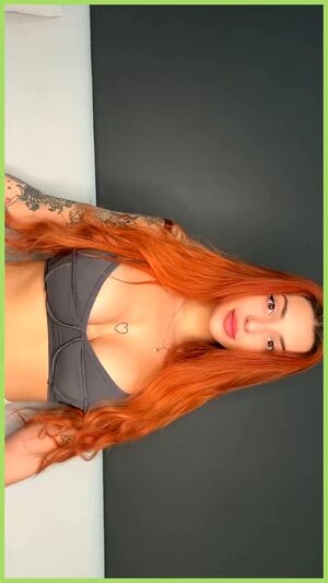 Facing Camera Babe Cum Masturbating POV