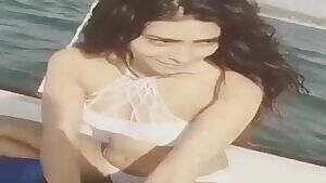 Shriya never disappoints