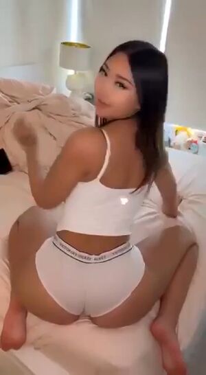 Tit Smother Amateur Ass Big Tits