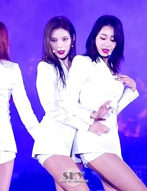 9Muses - Sojin & Kyungri