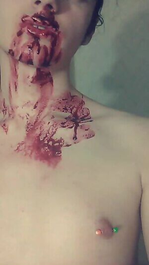 New blood play content out 😈😈 Think you can handle it? 😈let me drain your cock and your wallet tonight    Kik broke_afxx dm