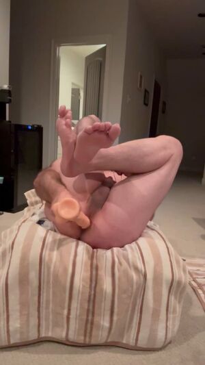 Beautiful Bussy Anal Big Ass Dildo
