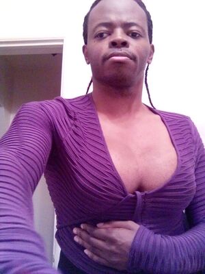 Trans BBWs Boobs Cleavage Cute Huge Tits