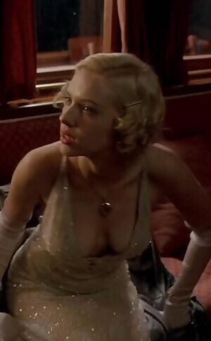 Scarlett Johansson cleavage