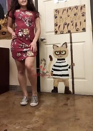 Backin' up the booty and bouncin' ;)