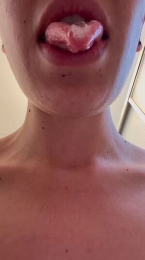 Freeuse Hotwife Amateur Deepthroat Homemade Lips