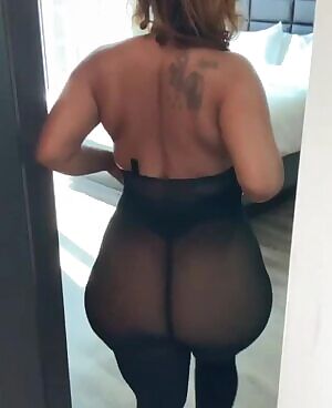 Head to the bedroom 🛏💦