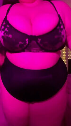 Trying out a gif 😏