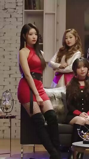 Lovelyz - gamergirl Mijoo