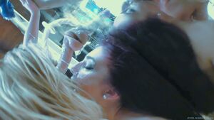 Girls Kissing Face Licking Lesbian Lesbians