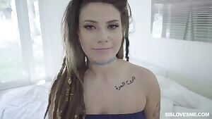 She Is Pretty, Really Pretty