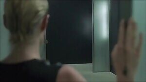 Rebecca Romijn and Rie Rasmussen