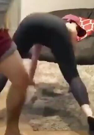 Jess Twerking