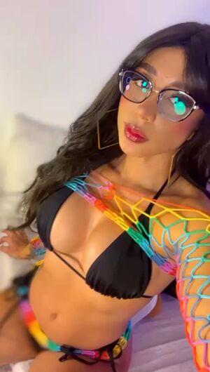 Belly Play Amateur Ass Brunette Clit