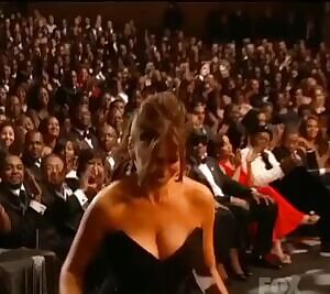 Sofia Vergara's jiggling boobs