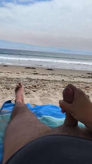 Nude Beach Freaks Amateur Exhibitionist Handjob