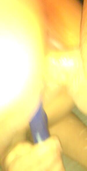 Throw back to y sexy pregnant wie taking me and her favorite toy around 32weeks