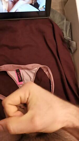 Cumming on her panties