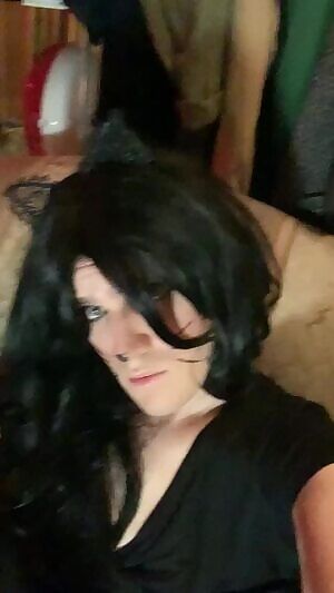 Good girls wear cages