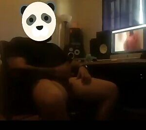 I jacking myself to some u/goldenguavax3 😏🤤 do you wish it was you on the screen?