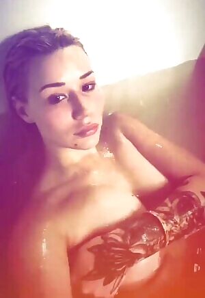 Iggy Azalea on IG