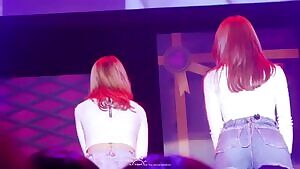 EXID - Hani and Hyelin slapping each other's butt