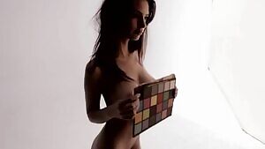 NSFW_GIF - Emily Ratajkowski