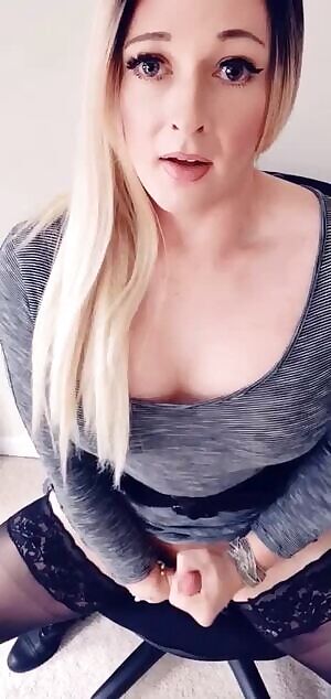 /u/SadieSez gives us a show