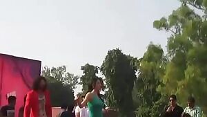 Nora Fatehi booty shake