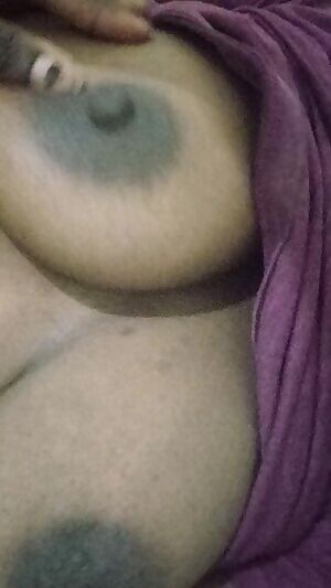 19, bisexual, & here or your pleasure 😘