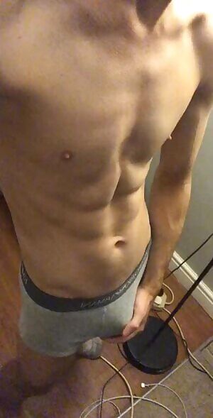 Some people have cats to stroke. I’ve got a snake 🐍