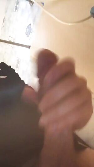 Shooting a big load 💦