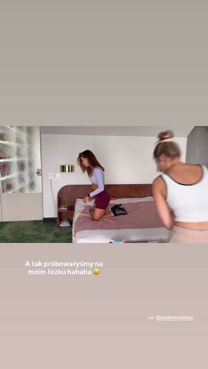 Women Under Water Celebrity Polish Teen
