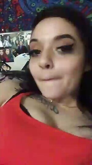 if you wanna get to see it go all the way in my tight pussy 👻 reginamills98