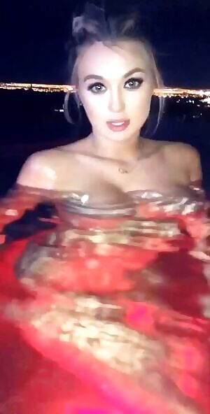 Pool boobies