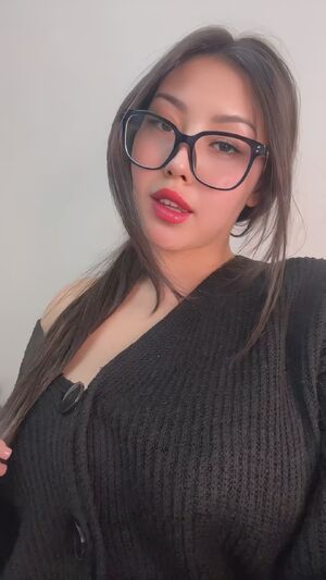 Asian MILF BBC Big Ass OnlyFans