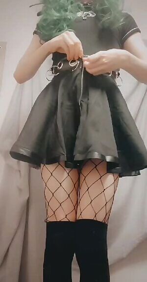 Wanna fuck around and listen to ska-punk records? 🎷