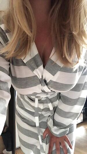 Who wants to play with me?