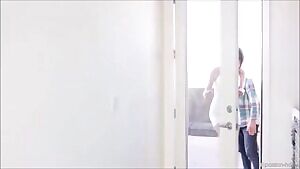 Cece Capella in 15 seconds