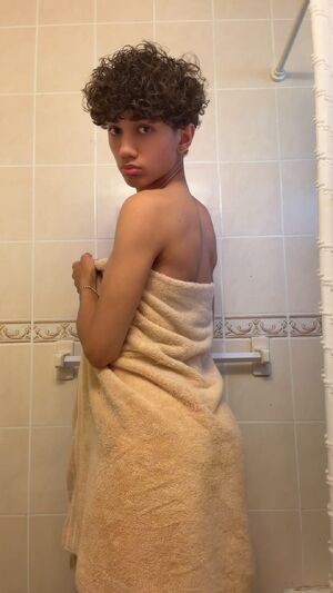 Gay Teens (18+) Ass OnlyFans Teen